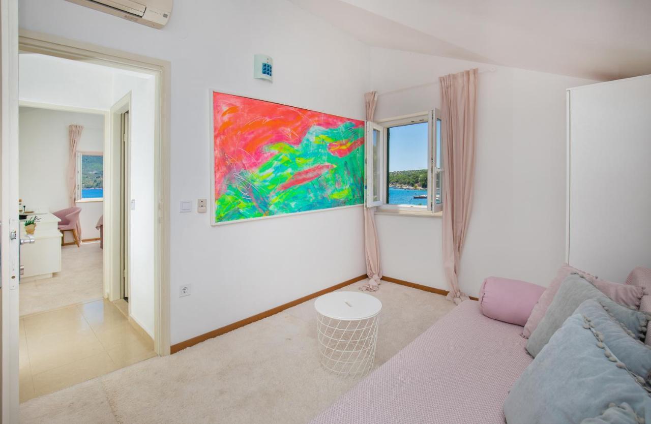 Sweet Village Hotel By The Sea 斯拉诺 外观 照片